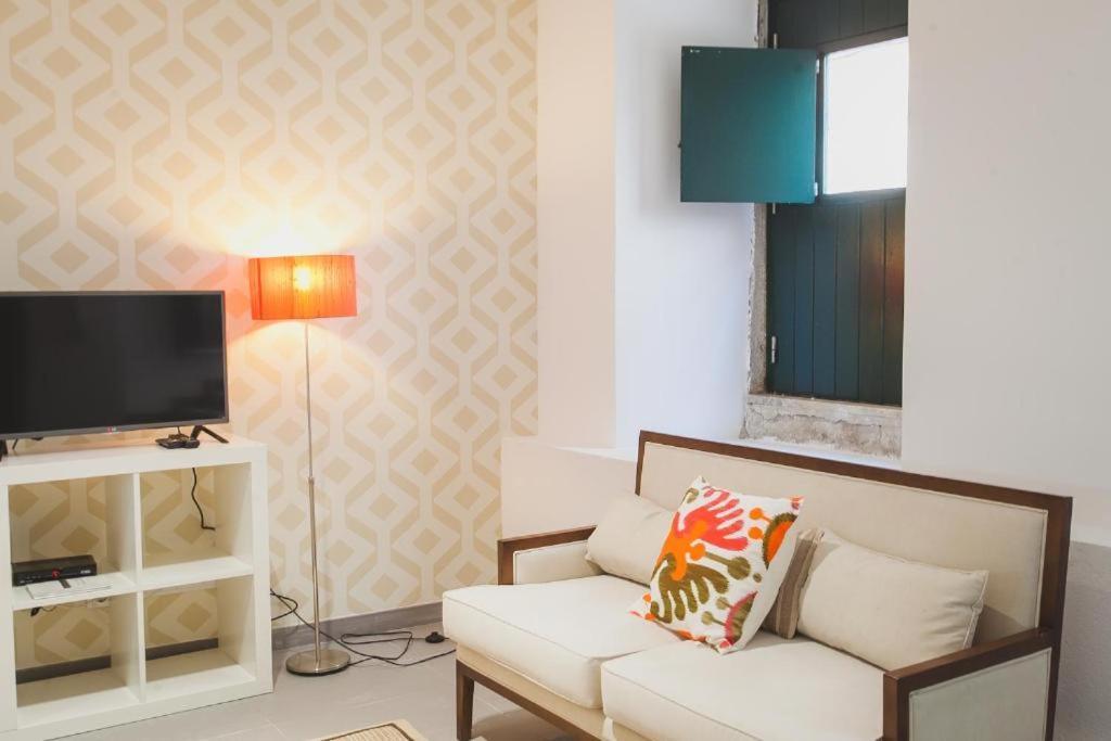 Appartamento Loving Chiado Lisbona Esterno foto